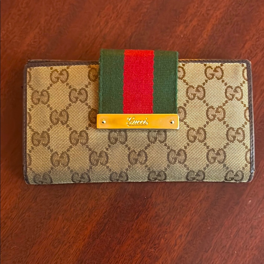 Authentic Gucci vintage monogram wallet